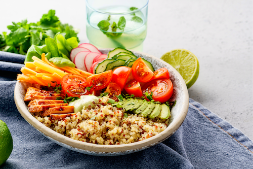 Lemon Garlic Chicken, Fresh Veggies, Quinoa