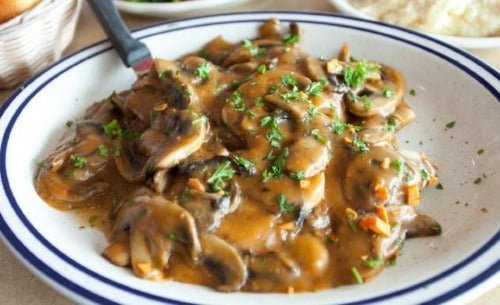 Madeira Smothered Chicken and Green Beans - Low Carb