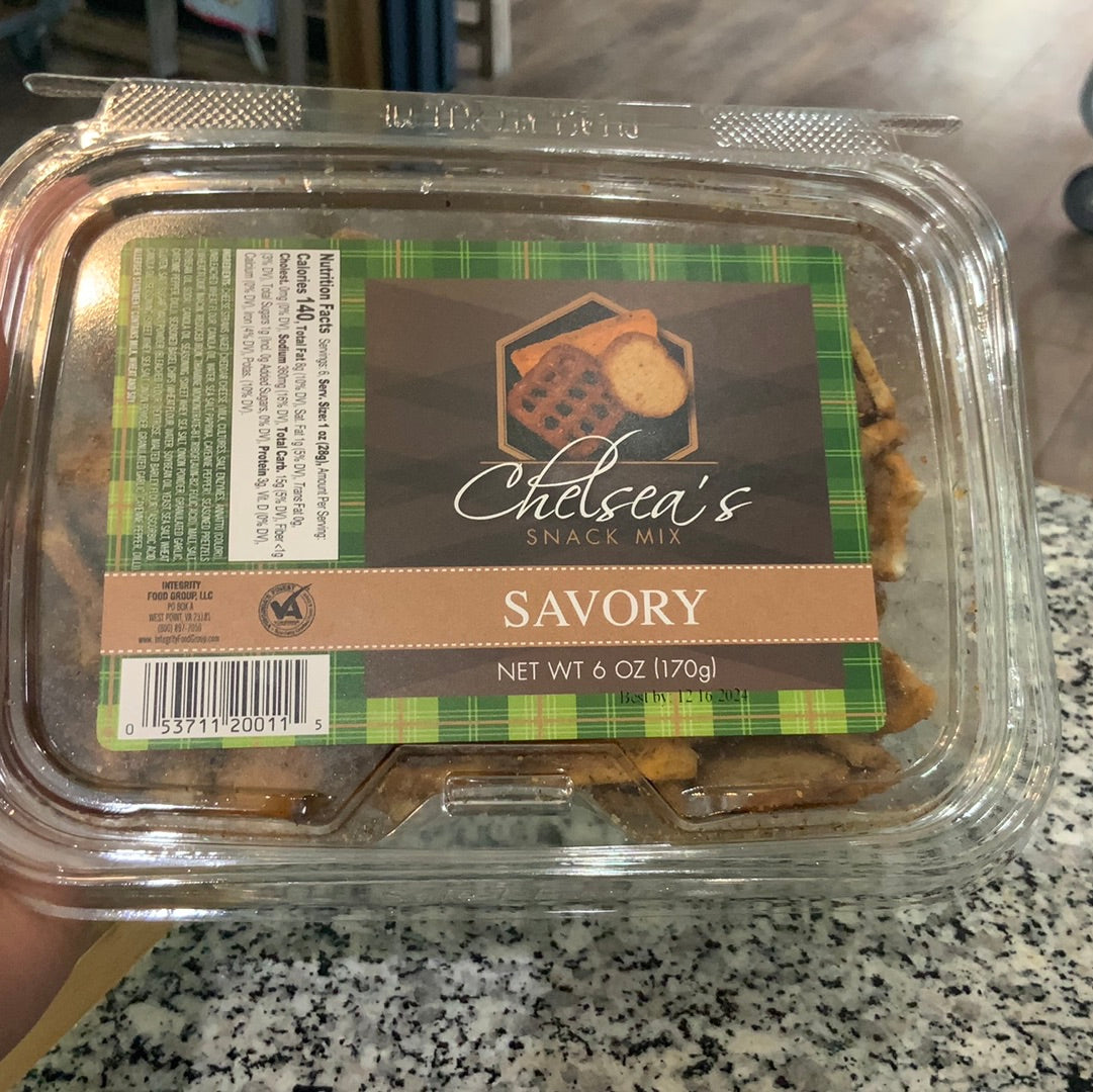 Savory snack mix
