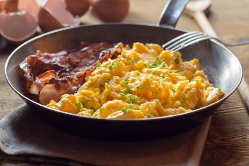 Lower Carb - Scrambled Eggs and Bacon